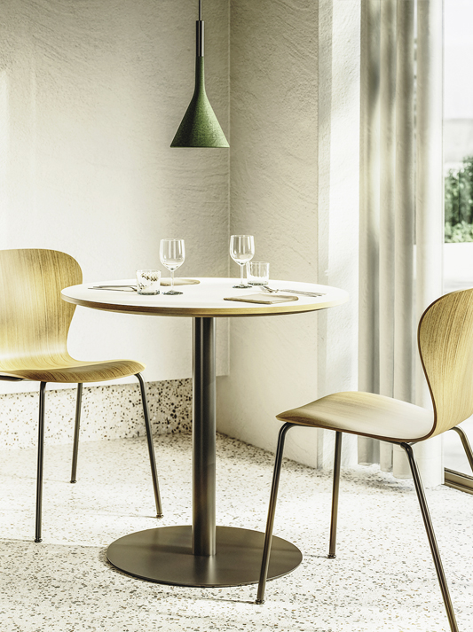 Lassen Sie sich inspirieren: THONET S 1123 | Bistrotisch S 1123